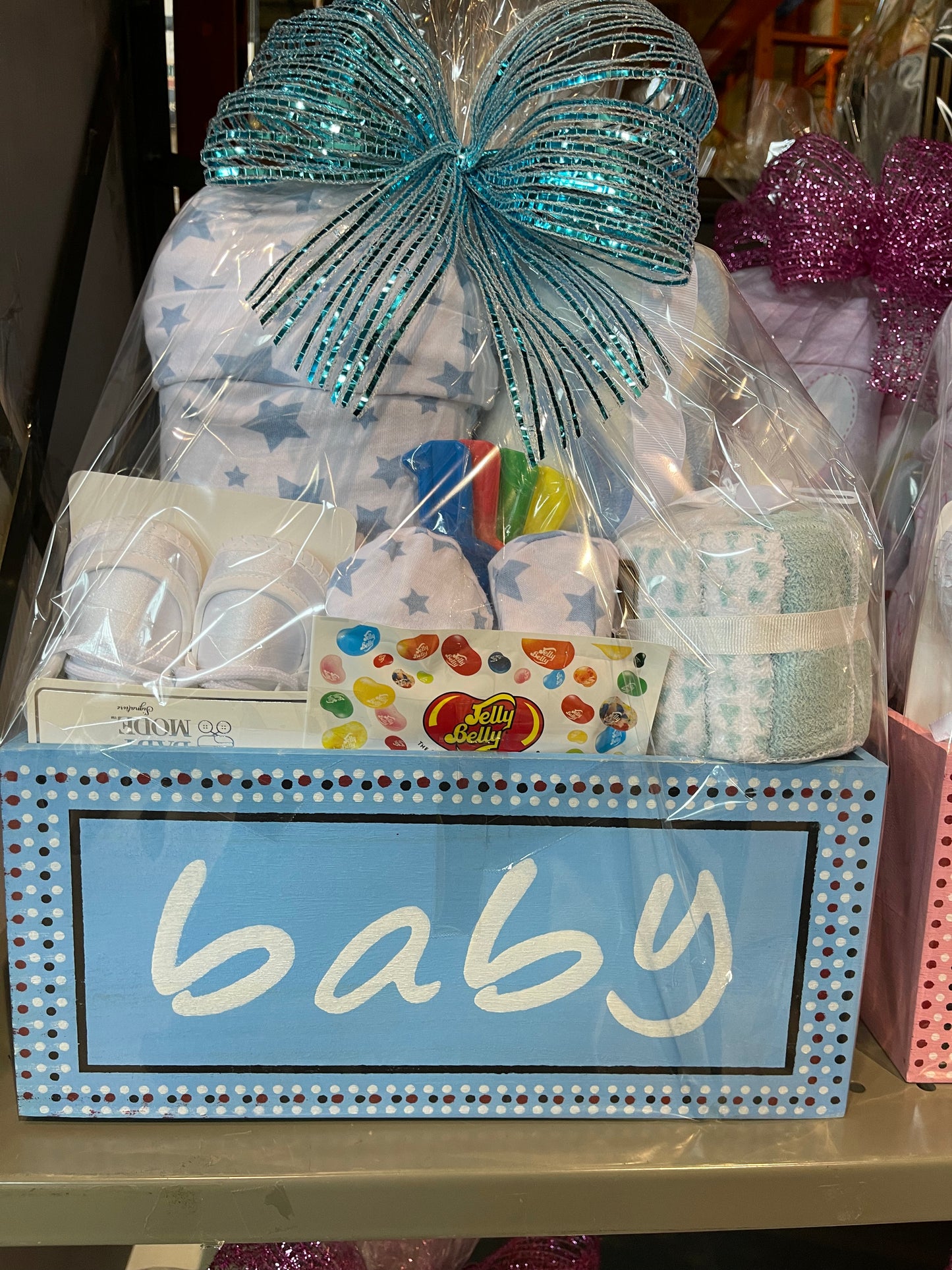 Gift basket for new born baby