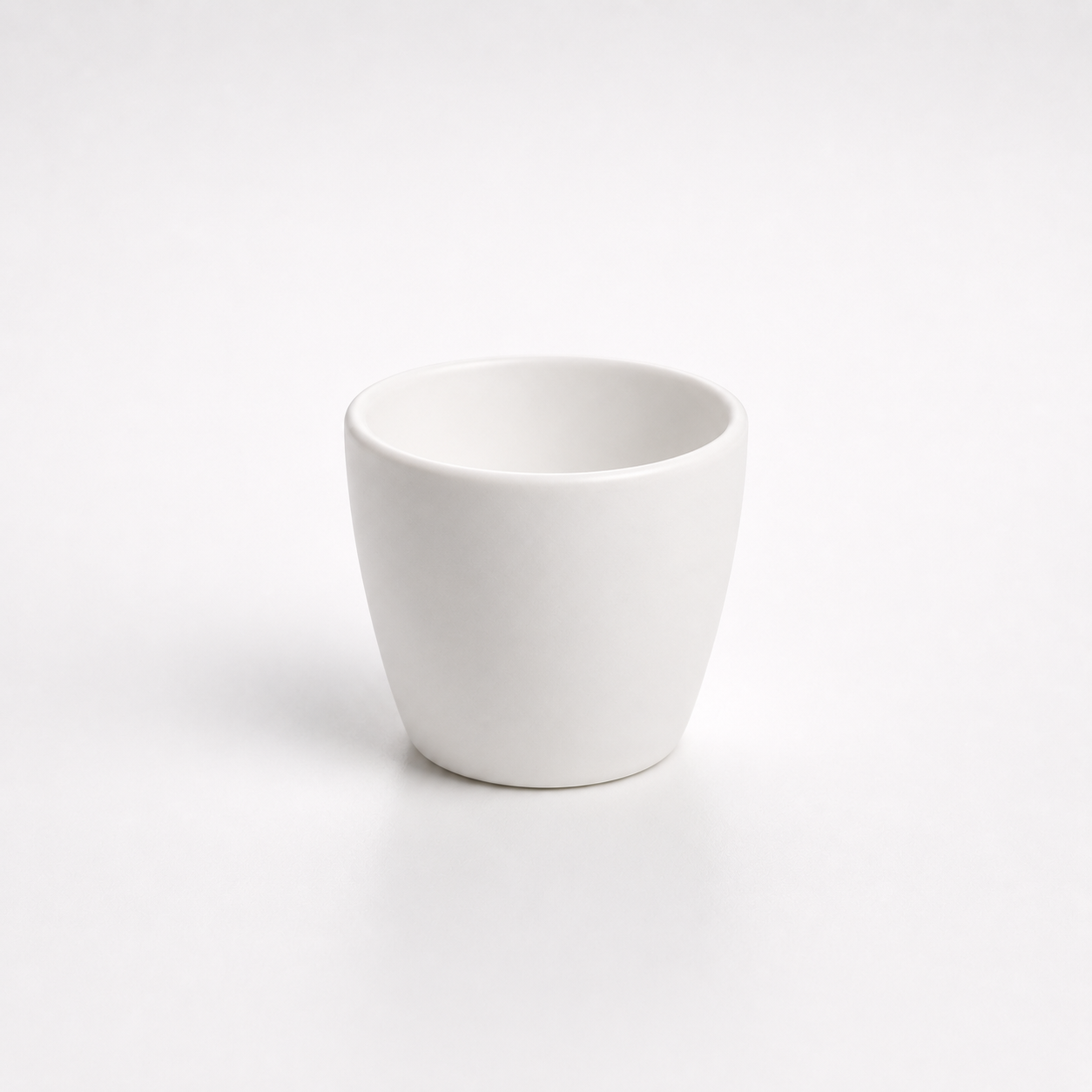 Marlow Pot - 3", 4" ,6", 8",10"& 12" White & Black View full details